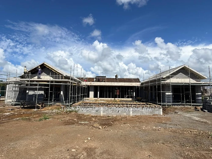 Villa de luxe 5 chambres en première ligne golf au Nord