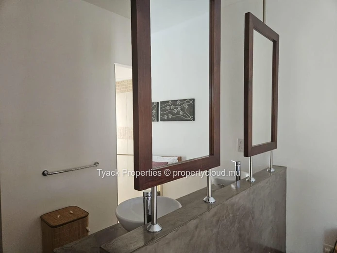 Villa 4 Chambres avec Piscine et Jardin – Grand Baie