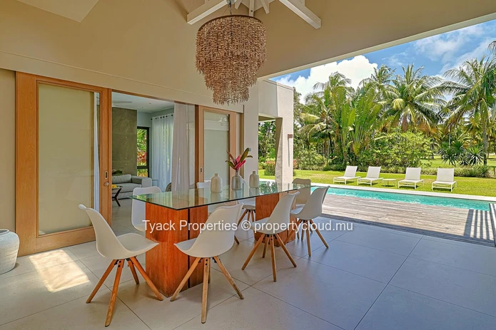 Élégante Villa de 3 Chambres avec Vue sur Golf, Île Maurice