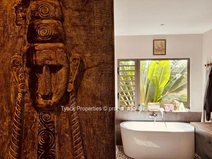 Luxurious 6-Bedroom Villa with Pool – Grand Baie