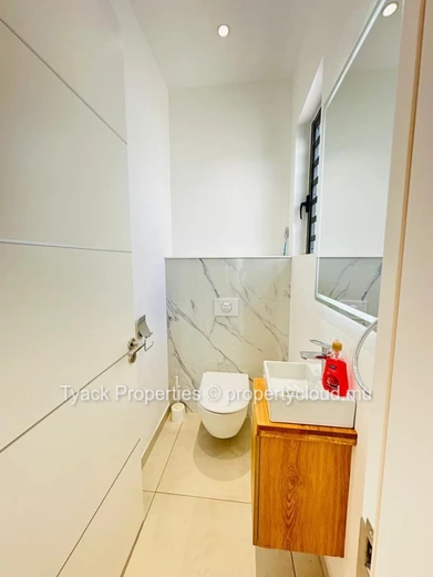 Contemporary 3-Bedroom Villa with Private Pool – Grand Baie