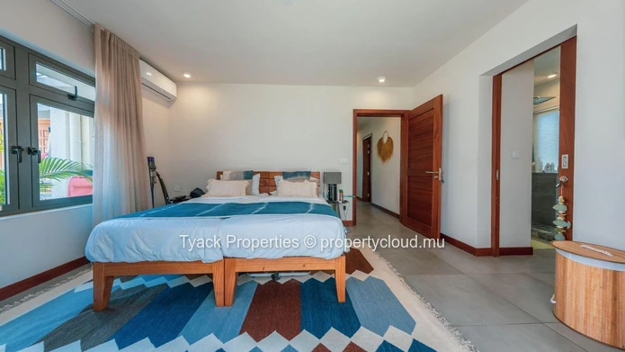Villa de luxe de 4 chambres à vendre à Tamarin – Régime RES