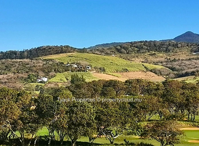 Terrain Agricole à Vendre à Saint Martin, Bel Ombre