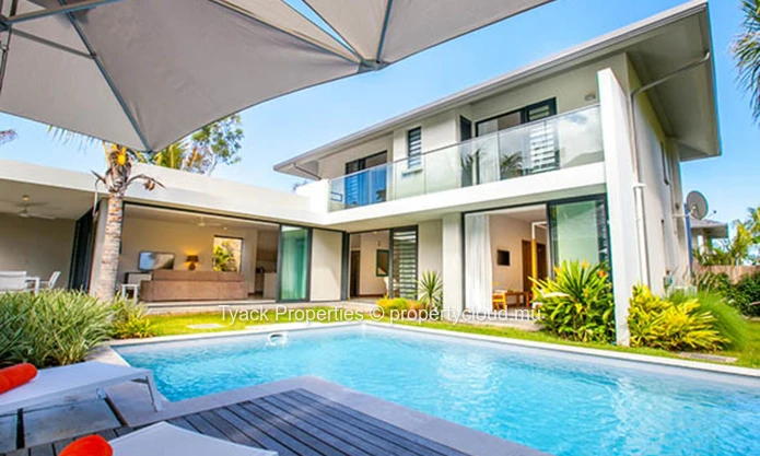 Villa RES à Vendre – Luxe et Nature Réunies, Rivière Noire