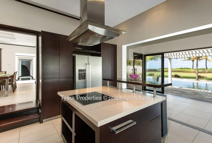 Solaia Breeze Villa – Anahita