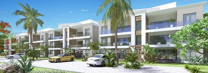 Appartement Premier Étage à Vendre à Grand Baie – Vue Jardin & Piscine