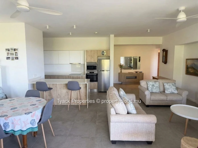 Appartement 3 chambres à Grand Baie avec piscine au cœur d une résidence recherchée