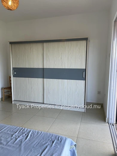 Duplex Moderne avec Jacuzzi à Vendre – 3 Chambres à Pointe aux Piments