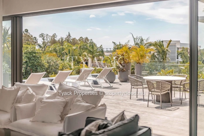 Exquisite Architect-Designed Villa