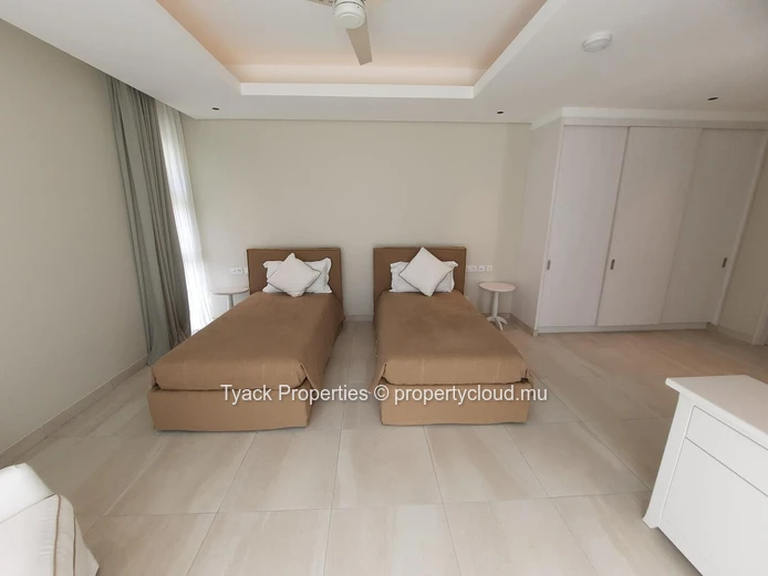 For Rent – Villa Preuneuse, Anahita