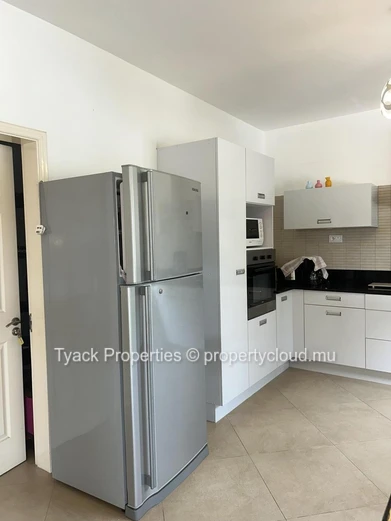Villa RES de Charme à Vendre à Pointe aux Piments – 3 Chambres avec Piscine