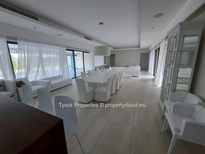 For Rent – Villa Preuneuse, Anahita