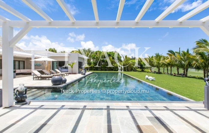 Villa de Luxe avec Vue sur Golf