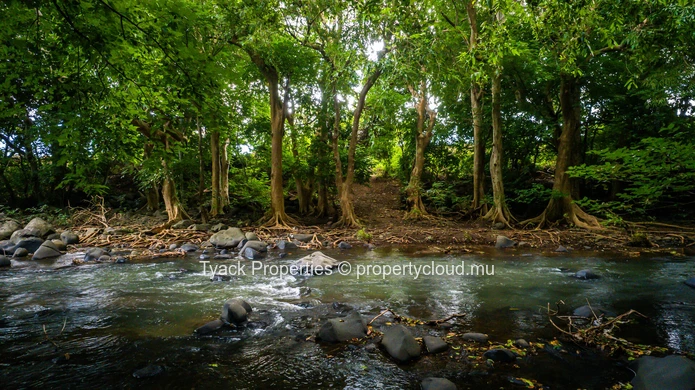Riverfront Land for Sale-Cap Tamarin