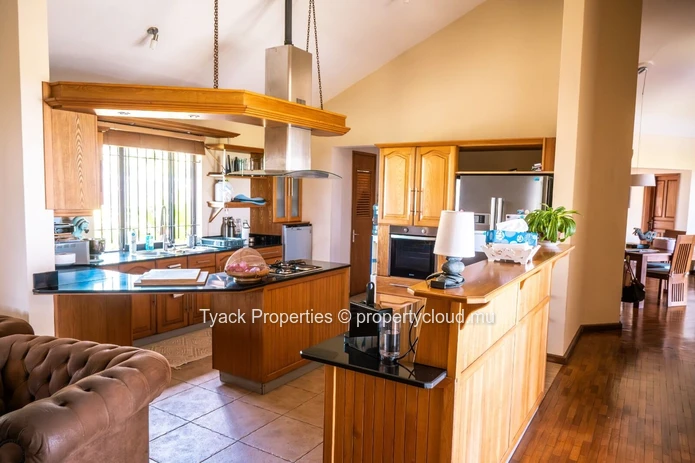 Luxury Villa for Sale or Rent in Domaine de Belle Vue – Panoramic Northern Islands Views