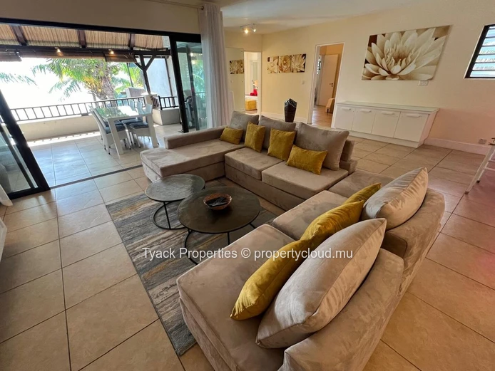 Penthouse en Bord de Mer à Vendre à Pointe aux Biches