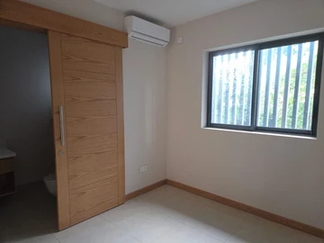 4 Bedroom Apartment