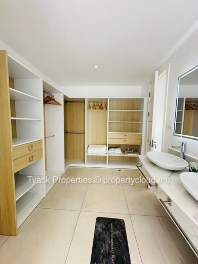 Contemporary 3-Bedroom Villa with Private Pool – Grand Baie