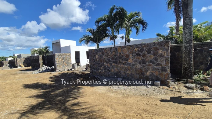 Villa Moderne 3 Chambres à Vendre Proche de La Croisette