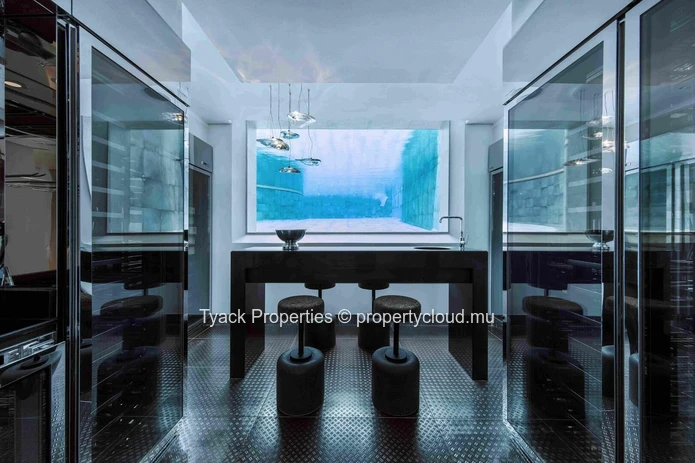 Star Villa, Bassin Lubine, Anahita