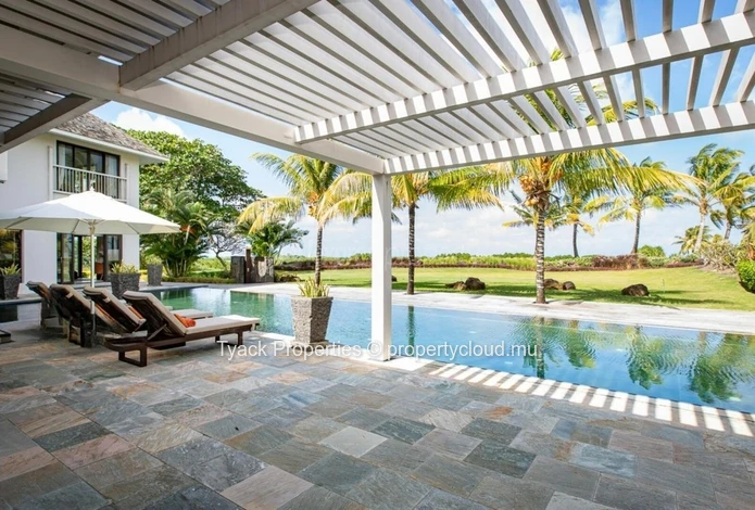 Solaia Breeze Villa – Anahita