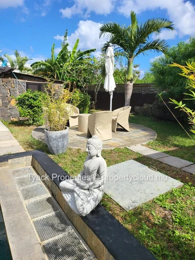 Villa Spacieuse 3 Chambres avec Piscine Privée – Côte Nord