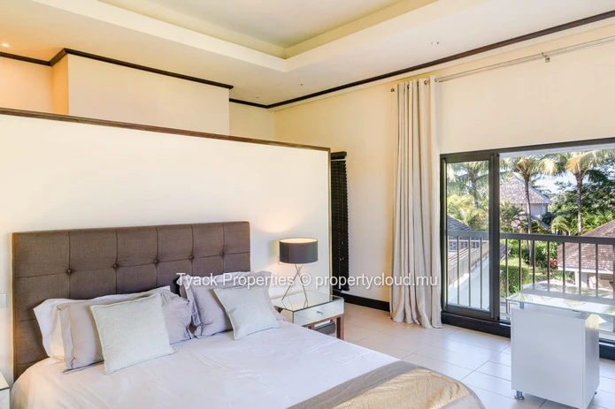 Villa LUNEA – Superbe Villa de 6 Chambres avec Accès Golf & Resort