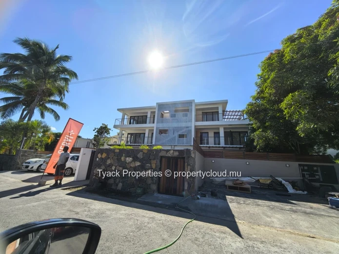 Appartement G+2 Neuf à Vendre à Trou aux Biches – À 5 Minutes à Pied de la Plage
