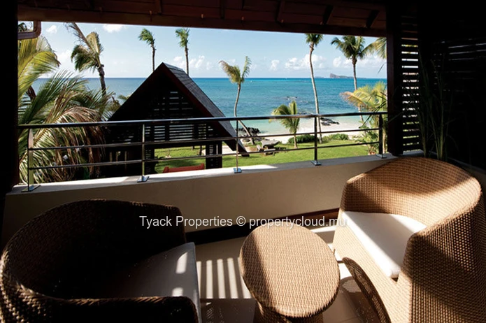 Villa d exception en front de mer à louer avec piscine privée à Pointe aux Canonniers