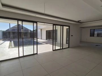 4 Bedroom Villa