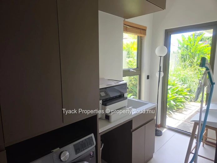 Luxury 3-Bedroom Ensuite PDS Villas for Sale in Pointe aux Piments – Private Pool & Smart Living
