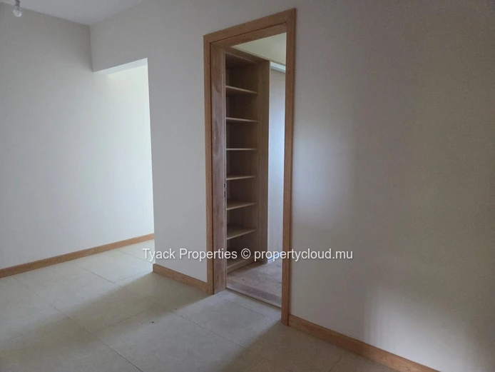 Appartement PDS de 4 Chambres en Suite à Vendre dans le Nord – Accessible aux Étrangers