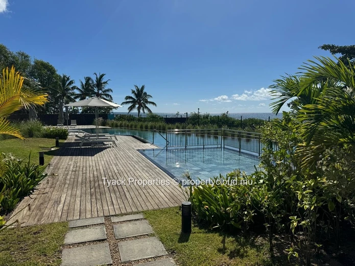 Penthouse en Front de Mer à Vendre à Pointe aux Piments