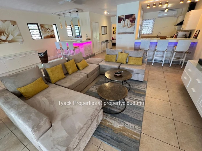 Penthouse en Bord de Mer à Vendre à Pointe aux Biches