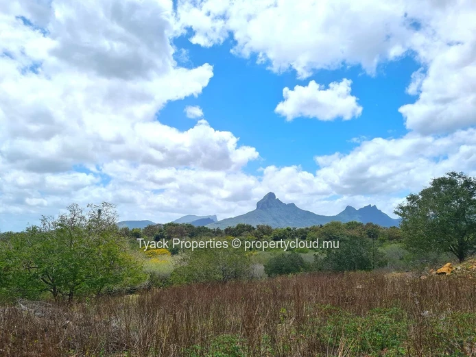 Residential Land for Sale in Belouguet, Tamarin