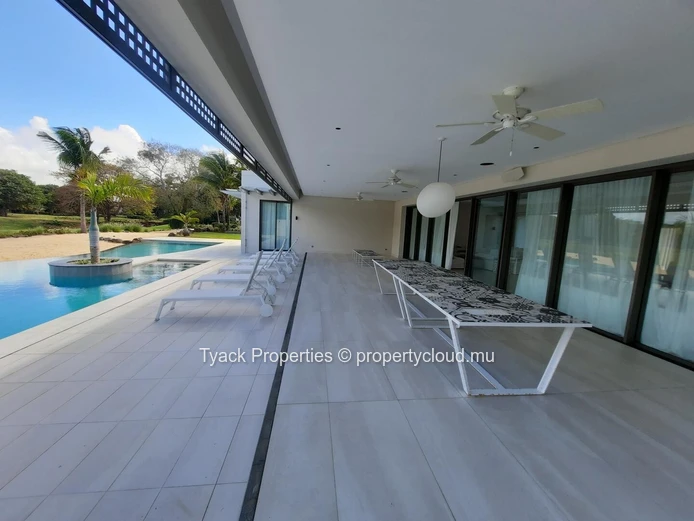 For Rent – Villa Preuneuse, Anahita